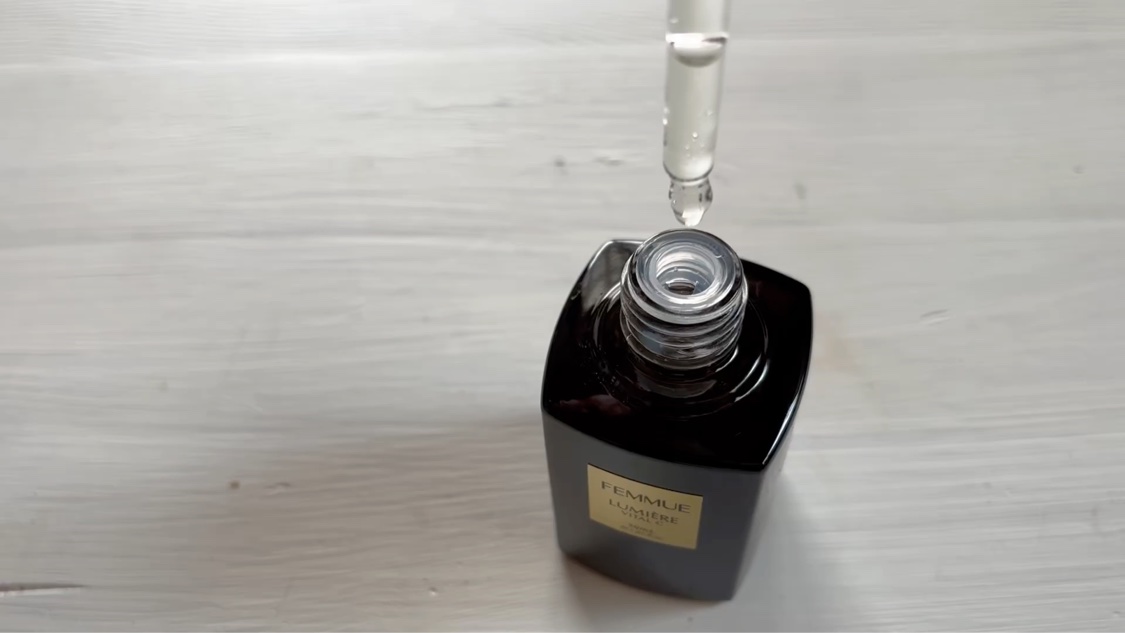 ルミエール ヴァイタルC/FEMMUE/ブースター・導入液を使ったクチコミ（2枚目）