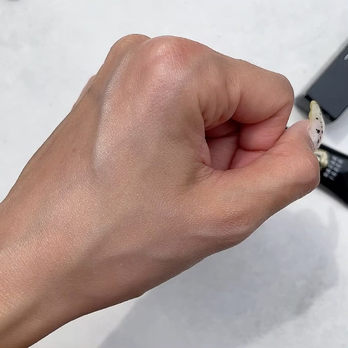 インテンシブ セラム ラディアンス プライマー/BOBBI BROWN/化粧下地の動画クチコミ5つ目