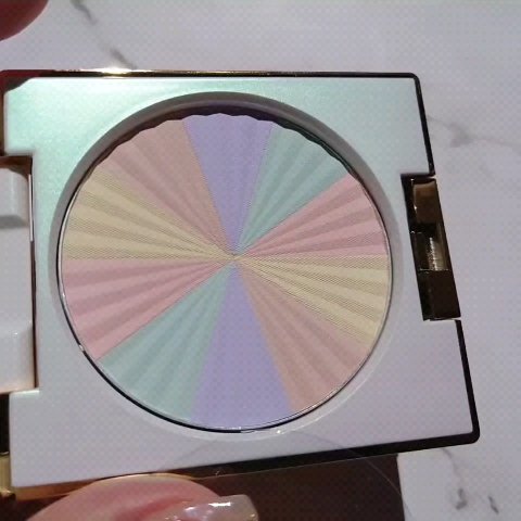 試してみた】サンブロックルーセントパウダーex. ステファニーの人気色