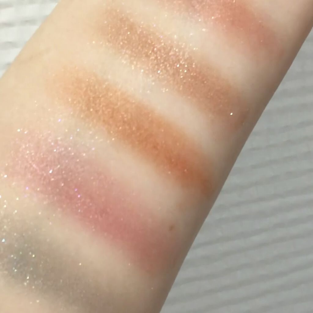 マージングカラーアイズ/LUNASOL/単色アイシャドウの動画クチコミ5つ目