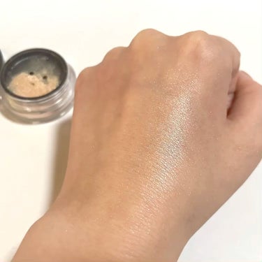 MegaGlo Loose Highlighting Powder/wet 'n' wild/ルースパウダーを使ったクチコミ（2枚目）