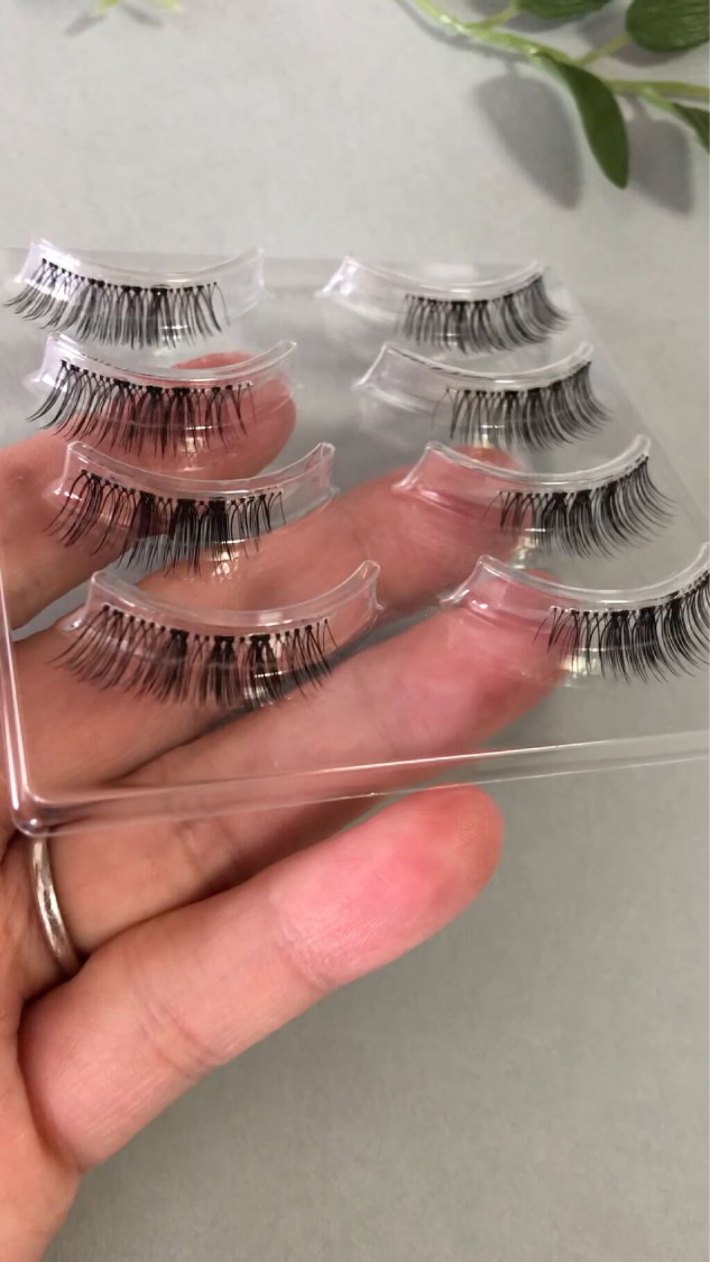 ミッシュブルーミン 3Dアイラッシュライン/ミッシュブルーミン/つけまつげの動画クチコミ1つ目