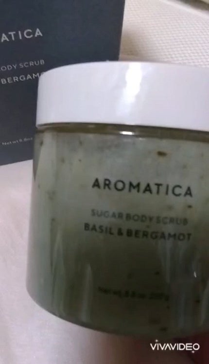 シュガーボディスクラブバジル&ベルガモット/AROMATICA/ボディスクラブの人気ショート動画