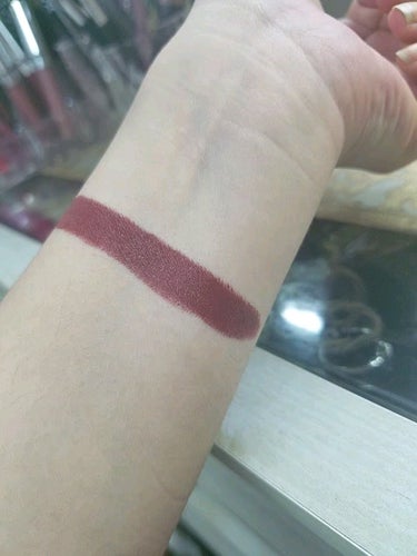 LUX LIPSTICK/ColourPop/口紅を使ったクチコミ（2枚目）