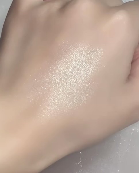 ハンガン ユンスル クリアハイライター/タオアンダー/パウダーハイライトを使ったクチコミ（2枚目）