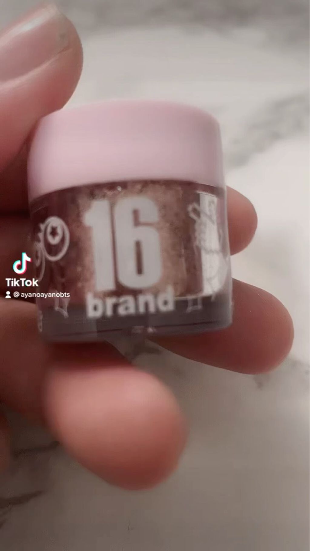 16CANDY ROCK PEAEL POWDER/16BRAND/単色アイシャドウを使ったクチコミ（2枚目）