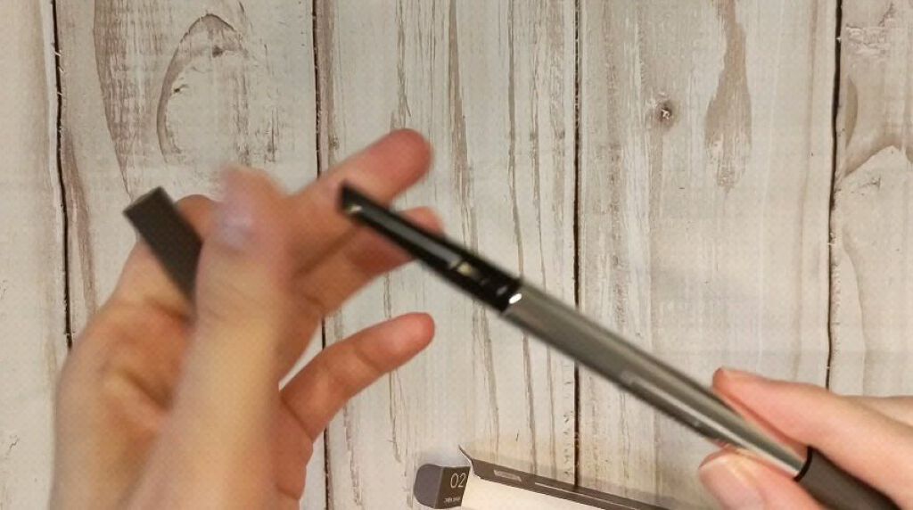 wakemake ナチュラルハードブロウペンシルのクチコミ「オリーブヤングのコスメブランドWAKEMAKEの
ナチュラルハードブロウペンシル

眉尻まで描.....」（1枚目）