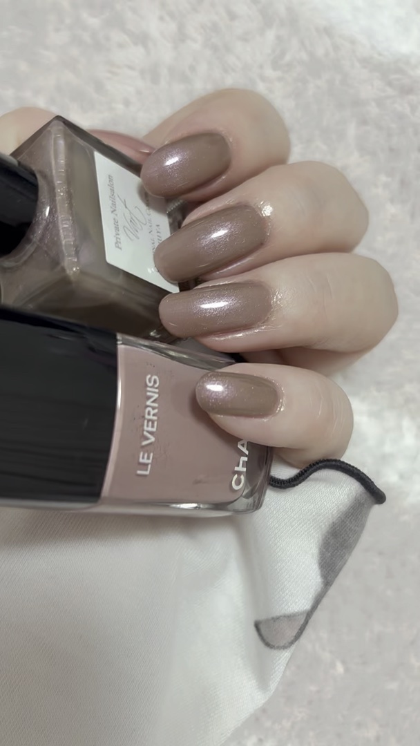 ヴェルニ ロング トゥニュ/CHANEL/マニキュアの動画クチコミ2つ目