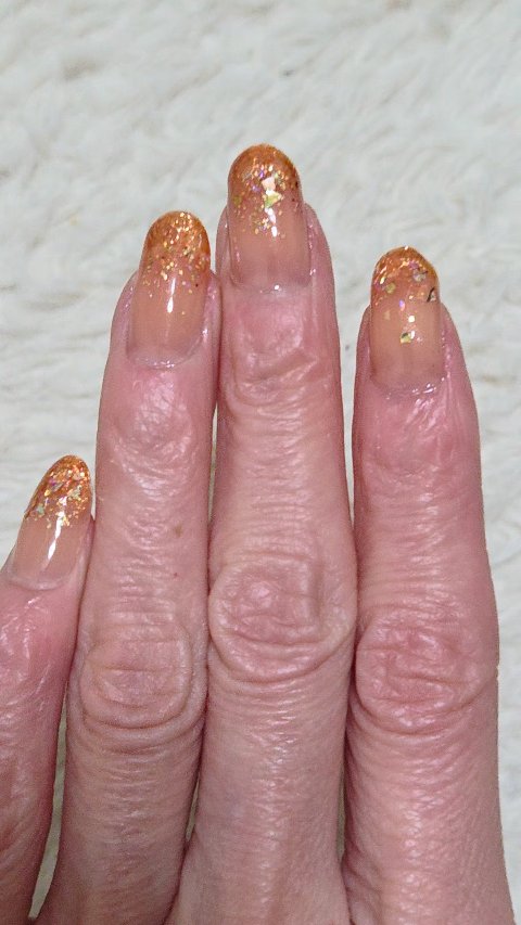 カラフルネイルズ/キャンメイク/マニキュアを使ったクチコミ（1枚目）