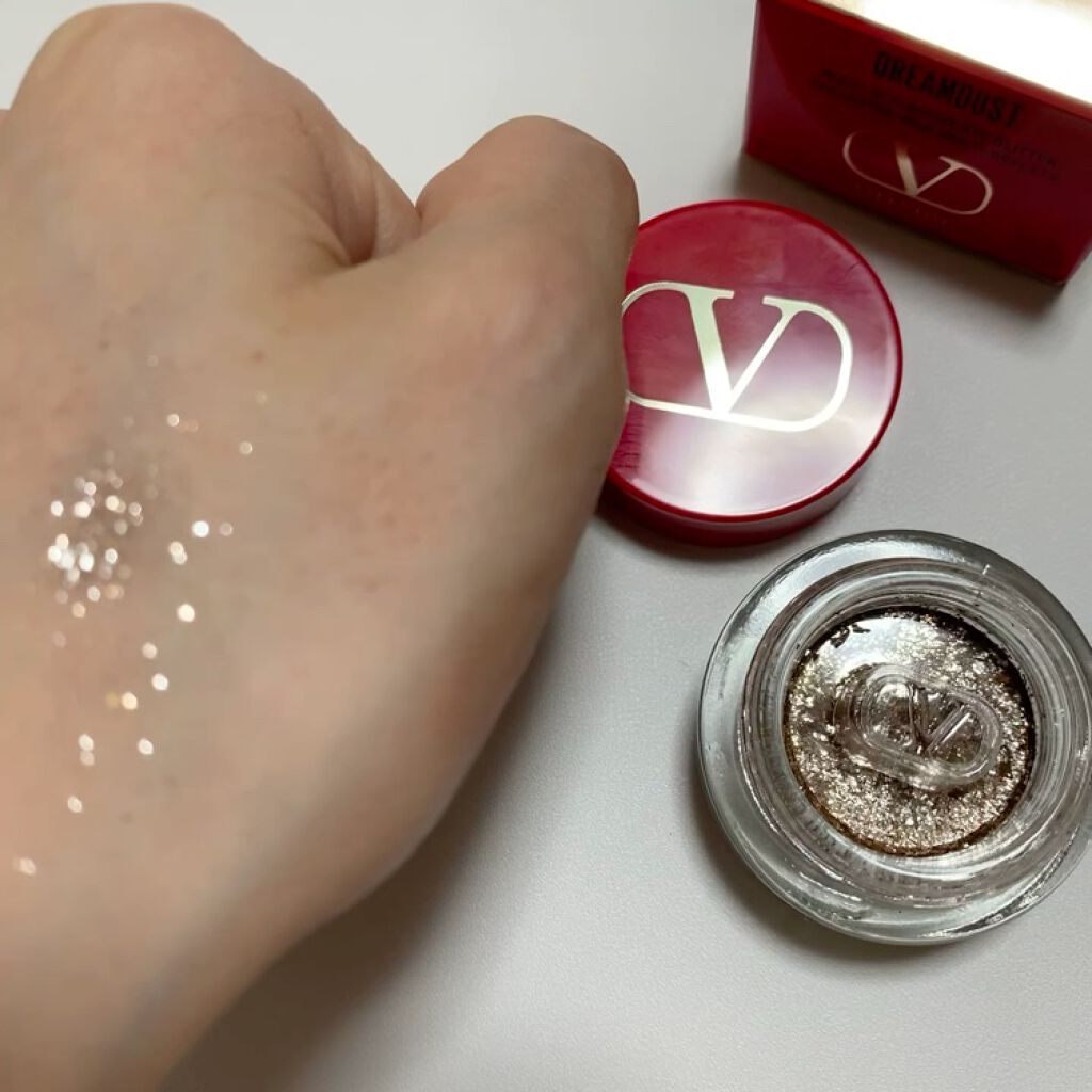 ドリームダスト アイ N/ヴァレンティノ ビューティ/ジェル・クリームアイシャドウの動画クチコミ1つ目