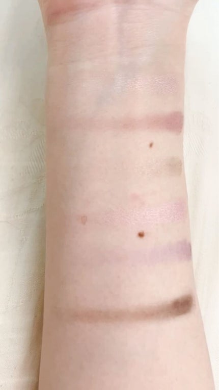 Snap shadows mix & match eyeshadow palette/FENTY BEAUTY BY RIHANNA/アイシャドウパレットの動画クチコミ5つ目