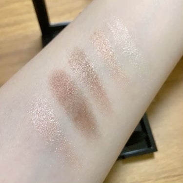 フォトレディ ディファイン ＆ シェード/REVLON/アイシャドウパレットの動画クチコミ4つ目