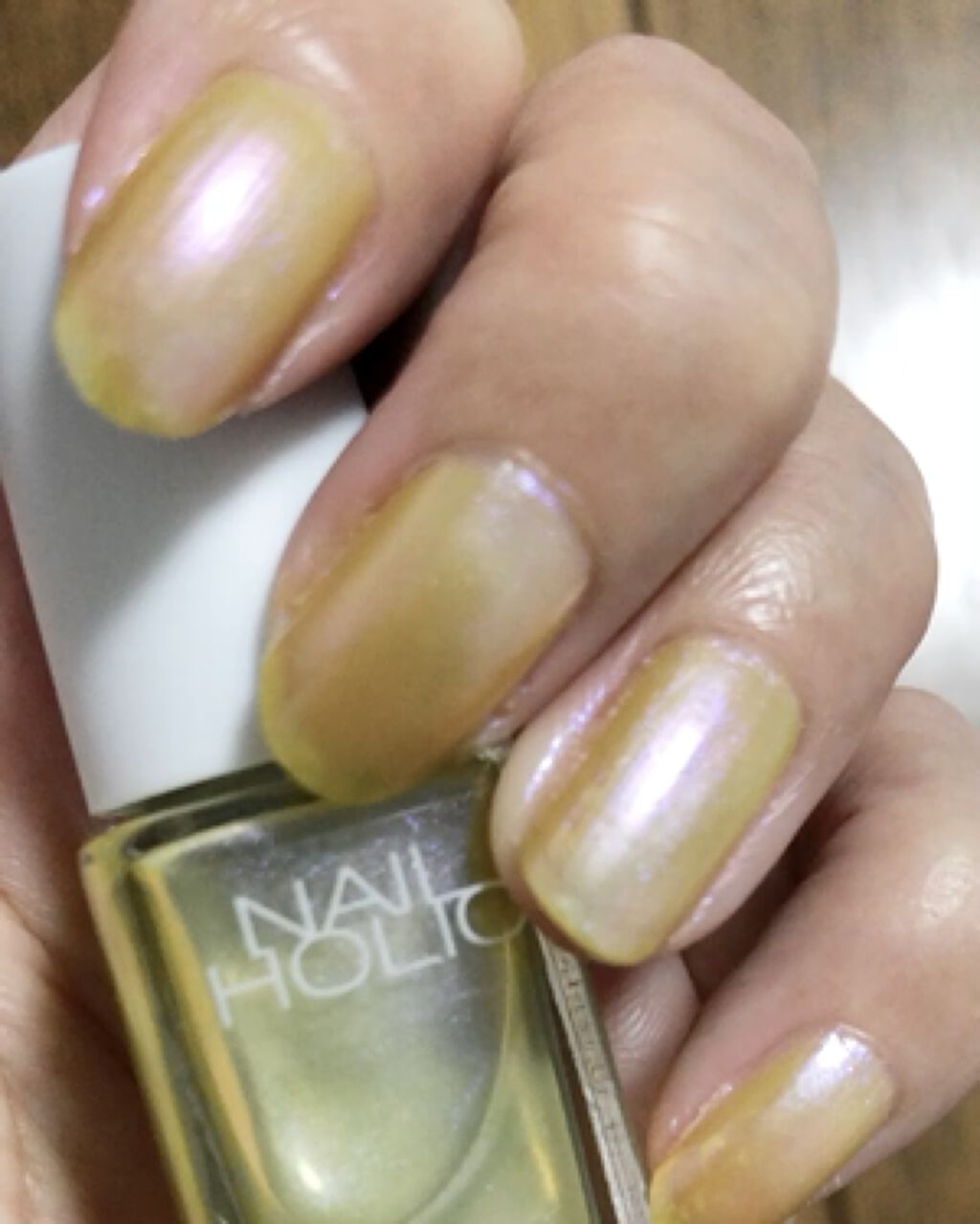 ネイルホリック リミテッドカラー Sea Shell/ネイルホリック/マニキュアを使ったクチコミ（2枚目）