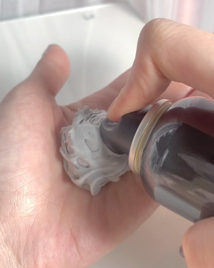 ディズム クリーミーフォームウォッシュ ブラック/DISM/泡洗顔を使ったクチコミ（2枚目）