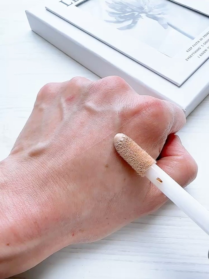 ザ マルチタスカー コンシーラー/リンメル ロンドン/リキッドコンシーラーの動画クチコミ2つ目