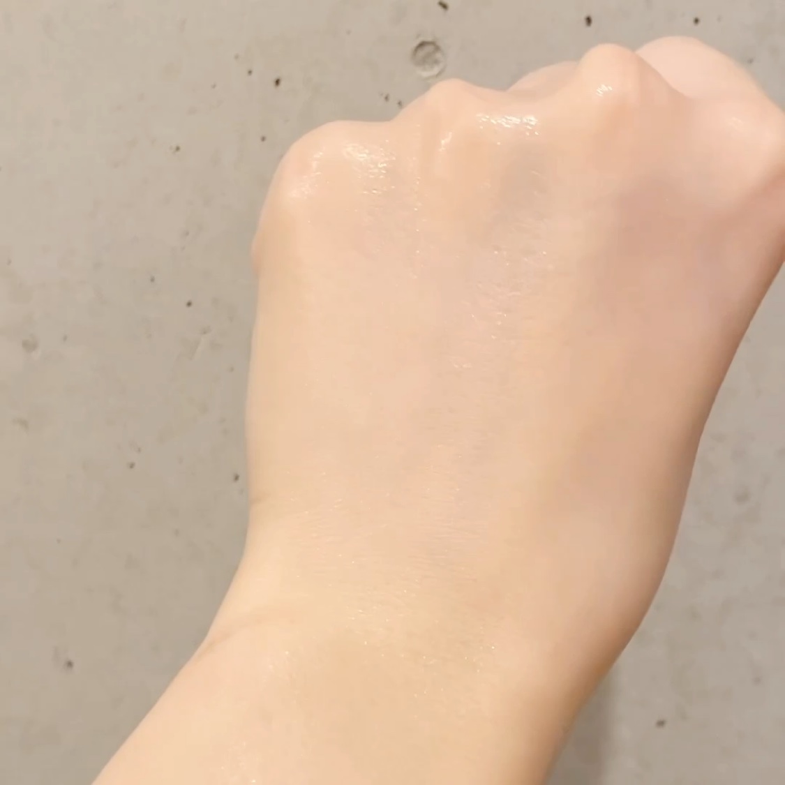 VITA TANK/ポップベリー/ボディクリームの動画クチコミ3つ目