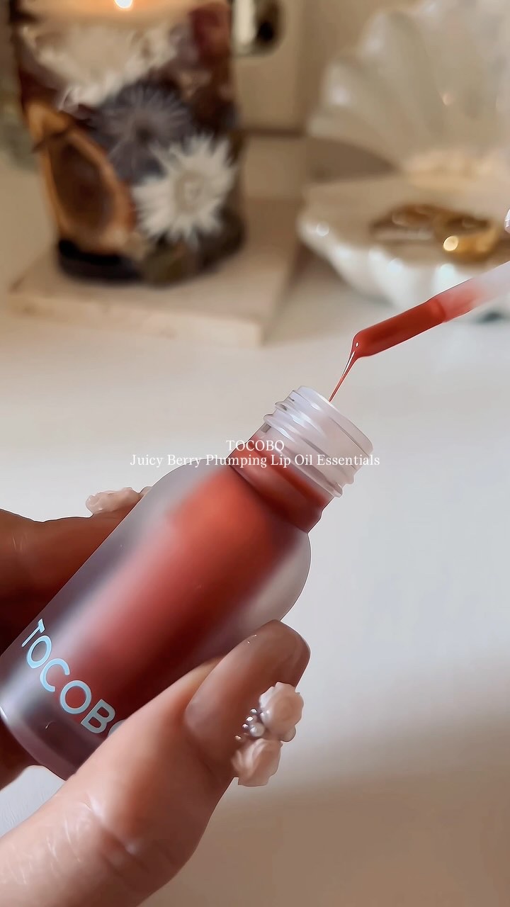 ジューシーベリープランピングリップオイル/TOCOBO/リップグロスの人気ショート動画