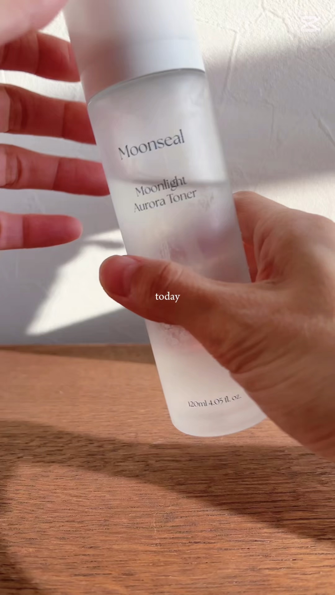 ムーンライトオーロラトナー/Moonseal/化粧水の動画クチコミ1つ目
