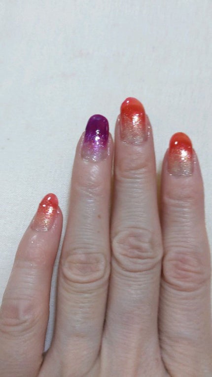 カラフルネイルズ/キャンメイク/マニキュアの人気ショート動画