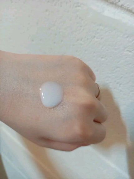 プレミアムボディミルク ホワイトニング【医薬部外品】 /ニベア/ボディミルクの人気ショート動画