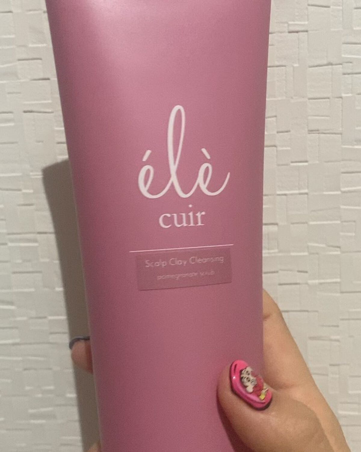 スカルプクレイクレンジング(ザクロスクラブ)/エレキュイール /ヘッドスクラブの動画クチコミ1つ目