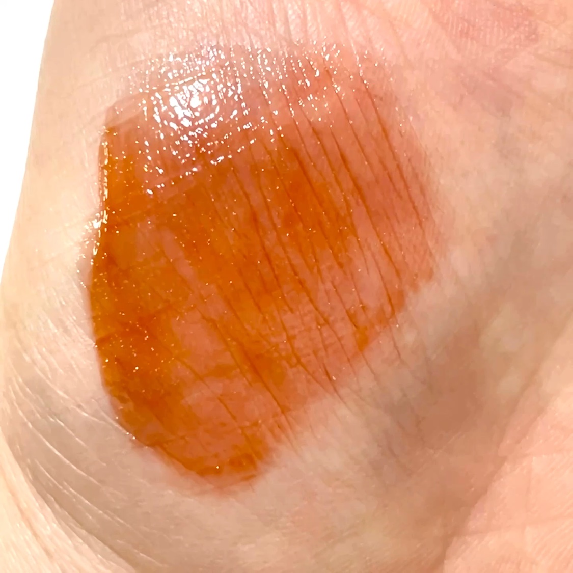 アンドバイロムアンド　グラッシーボムティント HL02 CORAL SNOW/&nd by rom&nd/リップティントを使ったクチコミ（3枚目）