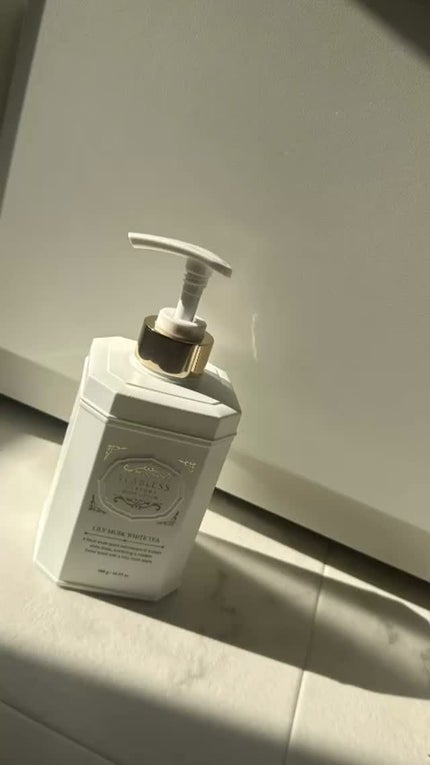 パフュームボディローション リリィムスクホワイトティー/TEABLESS/ボディローションの人気ショート動画