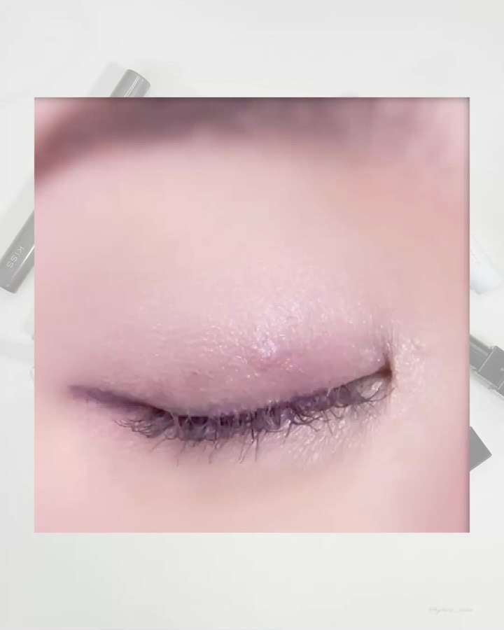 ペタル フロート アイシャドウ/to/one/アイシャドウパレットの動画クチコミ3つ目