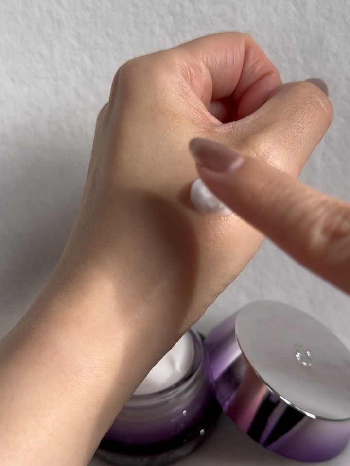 コスメデコルテ リポソーム アドバンスト リペアクリーム パープルリボン セット 2025/DECORTÉ/スキンケアキットの動画クチコミ1つ目