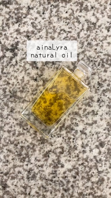 - 
ainaLyra natural oil