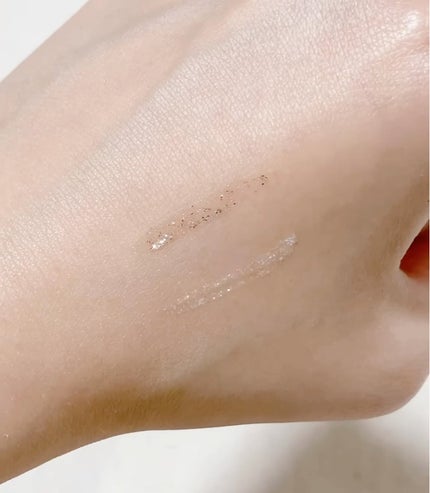 DAISO グリッターライナー(MFLリキッドアイシャドウ)のクチコミ「【使った商品】DAISO グリッターライナー
【色味】ベージュ、ピンクベージュ
【ラメorマッ.....」(3枚目)