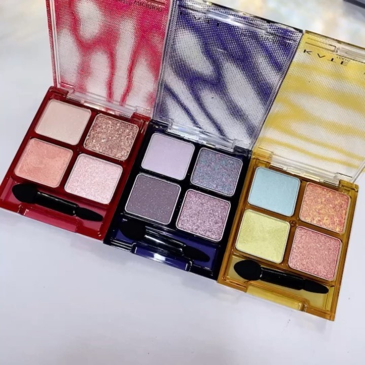 ビーチバカンスグリッターパレット/KATE/アイシャドウパレットを使ったクチコミ（3枚目）