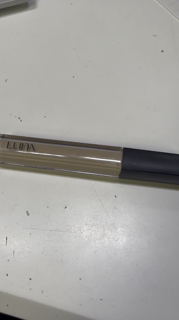 ロングラスティングチップコンシーラー/LUNA/リキッドコンシーラーの人気ショート動画