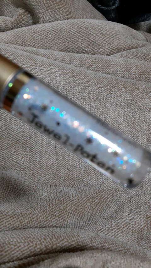 ジュエルポテングリッターライナー/MACQUEEN NEWYORK/グリッターの動画クチコミ1つ目