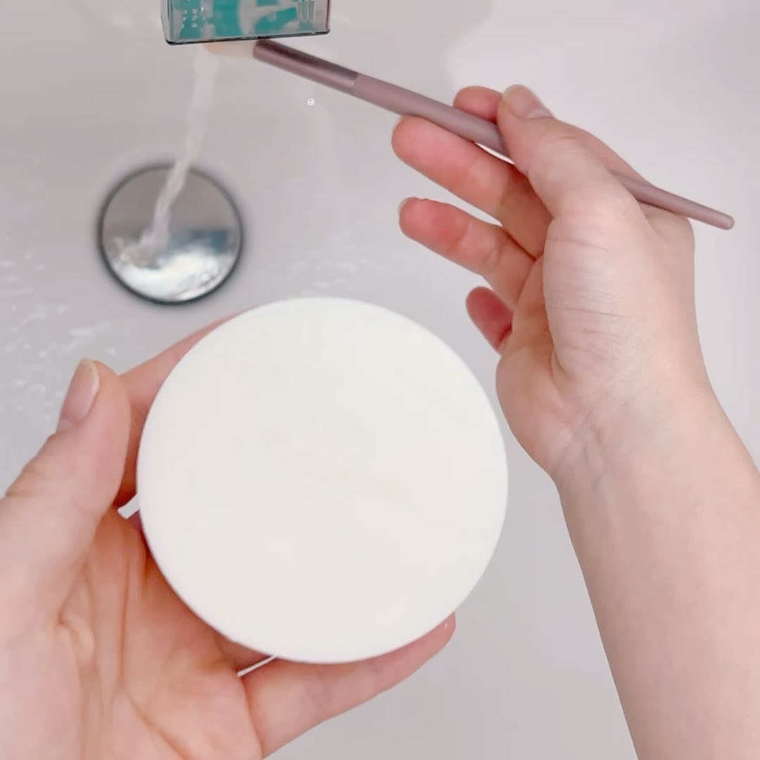 brush cleansing soap/PICCASSO/その他化粧小物を使ったクチコミ（2枚目）