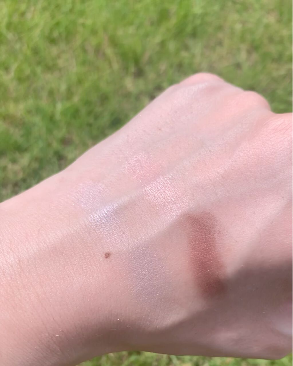 シャインフォールアイズ/LUNASOL/アイシャドウパレットの動画クチコミ2つ目