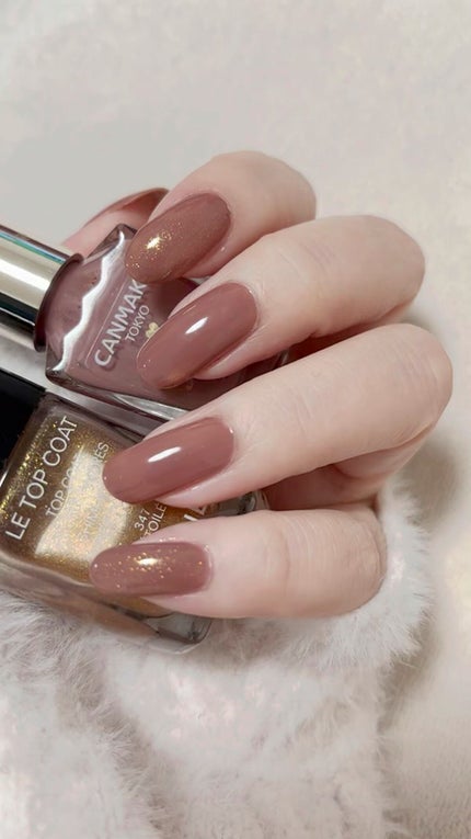 カラフルネイルズ/キャンメイク/マニキュアの人気ショート動画