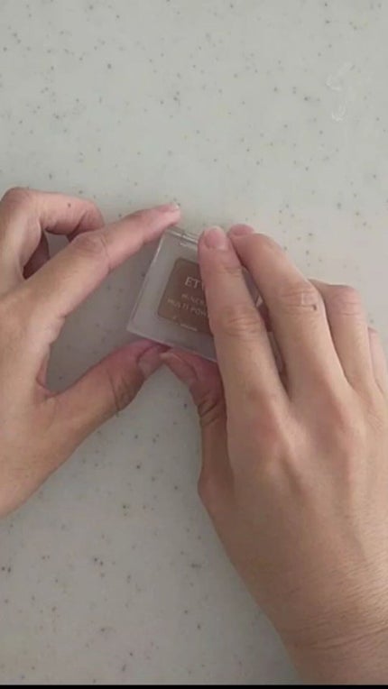 ミネラルマルチパウダー/エトヴォス/単色アイシャドウを使ったクチコミ(1枚目)