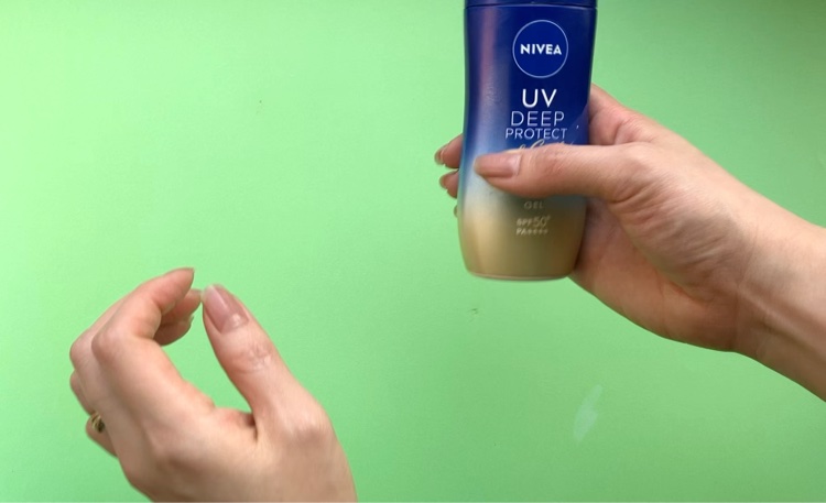 ニベアUV ディープ プロテクト＆ケア ジェル/ニベア/日焼け止めジェルを使ったクチコミ（2枚目）