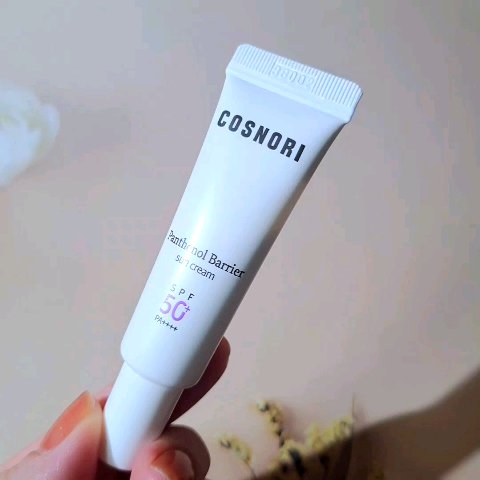 パンテノールバリアサンクリーム(日焼け止め)SPF50+ PA++++/COSNORI/日焼け止めクリームの動画クチコミ1つ目