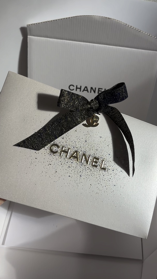 CHANEL コスメ ホリデー ラッピング オンライン完売品