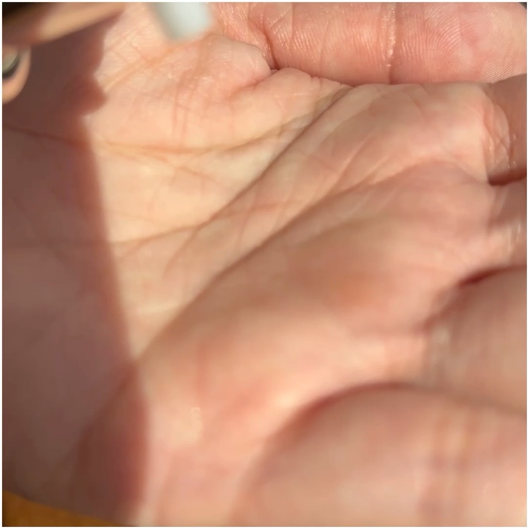 AQ アブソリュート エマルジョン マイクロラディアンス Ⅲ/DECORTÉ/乳液の動画クチコミ1つ目