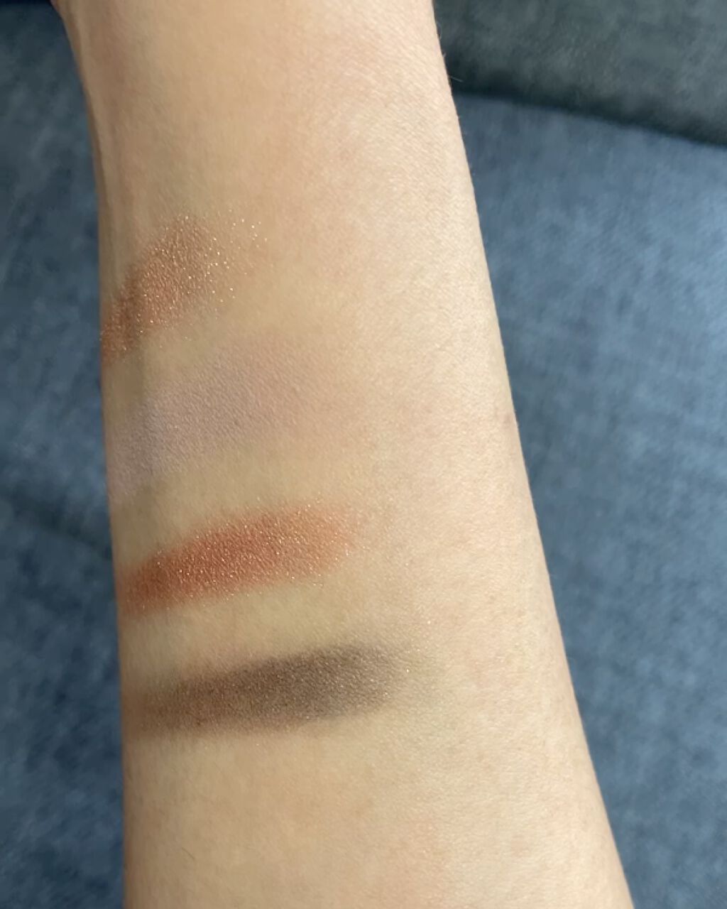 バイトサイズアイシャドウ/e.l.f. Cosmetics/アイシャドウパレットの動画クチコミ3つ目