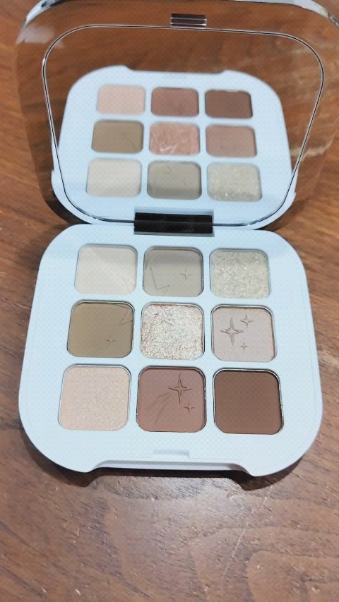 PERFECT DIARY (パーフェクトダイアリー)「原石」9色アイシャドウ　クリスマス限定/PERFECT DIARY/アイシャドウパレットを使ったクチコミ（1枚目）