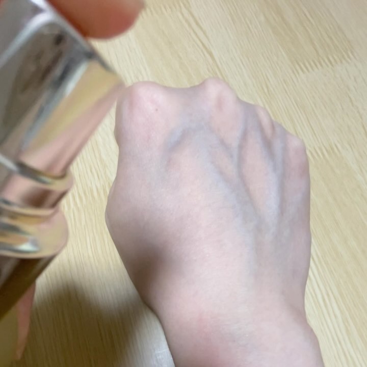 ダルバ ホワイトトリュフファーストスプレーセラム/ダルバ/ミスト状化粧水を使ったクチコミ（3枚目）