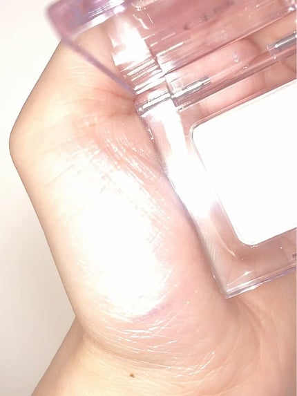 マルチカラーバリエーション トゥインクル/チャコット・コスメティクス/単色アイシャドウを使ったクチコミ(3枚目)