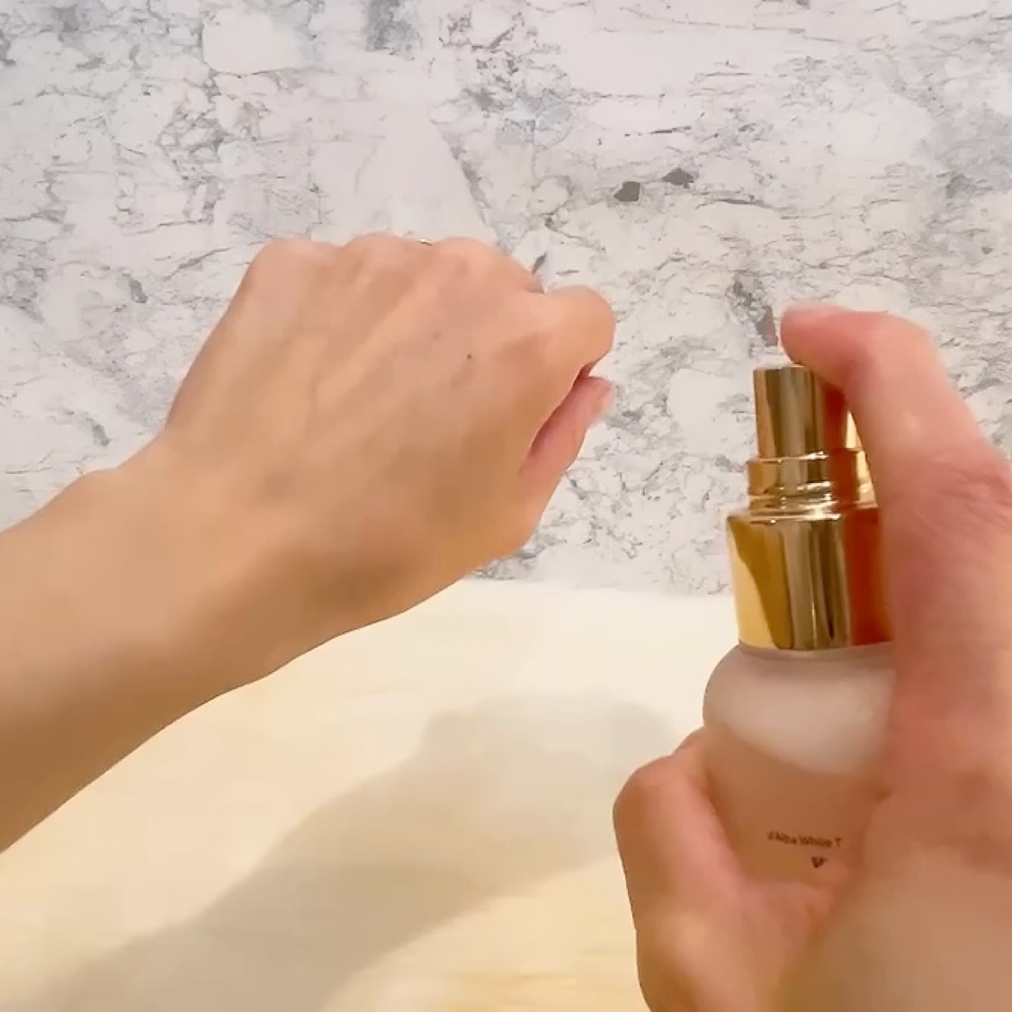 ダルバ ホワイトトリュフバイタルスプレーセラム/ダルバ/ミスト状化粧水を使ったクチコミ（3枚目）