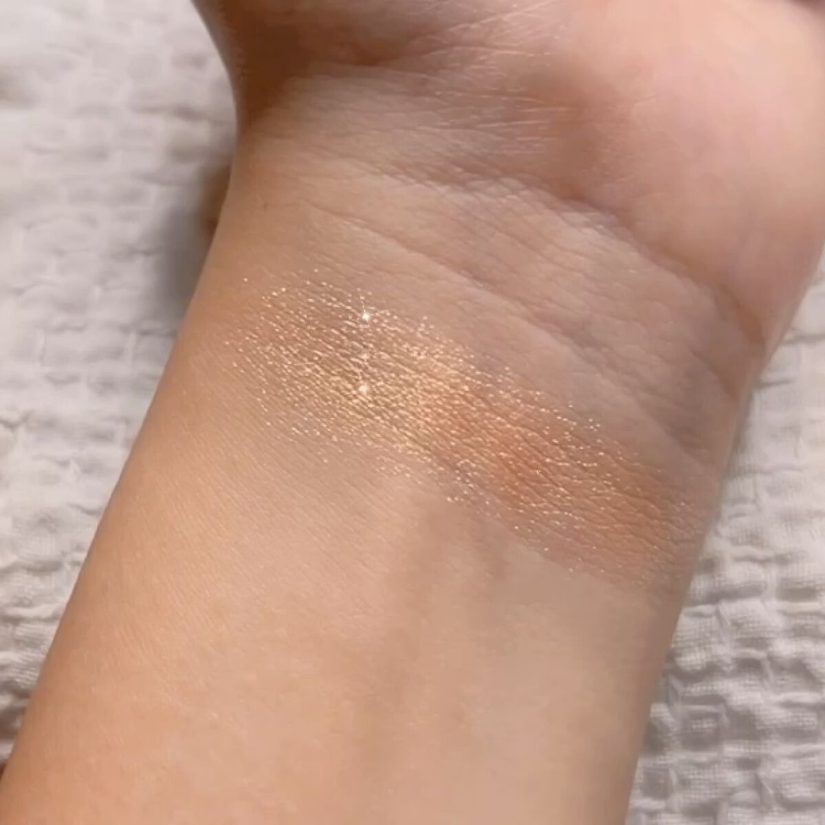 ZEESEA ×PICASSO COLOR EYE SHADOW 単色/ZEESEA/単色アイシャドウの動画クチコミ1つ目