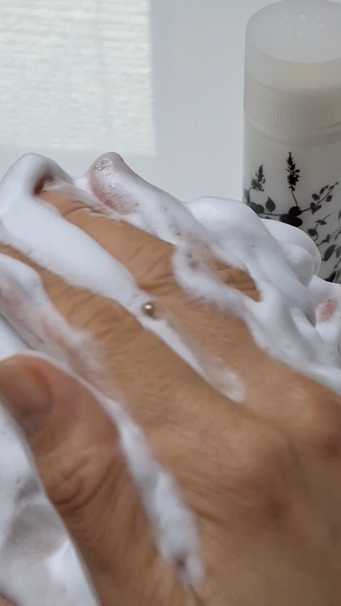 生せっけん スティック [ホワイト] オリジナル/Ruam Ruam/洗顔石鹸を使ったクチコミ（3枚目）