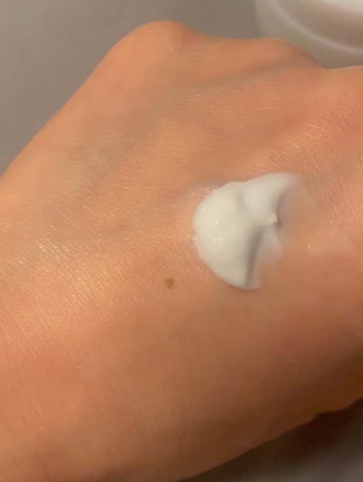 スキンリペアエッセンス/プリティシモ/美容液を使ったクチコミ（3枚目）